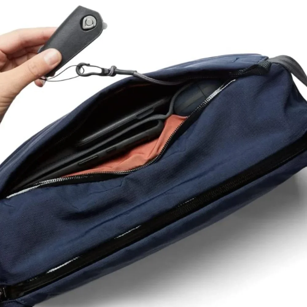 Bellroy Venture Sling 9L (large crossbody bag) - Picture 5 of 7